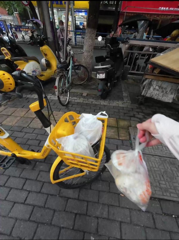 领域国际 赚钱又燃脂！骑自行车兼职送外卖悄然兴起 00后女生：“治好了我的社交障碍”