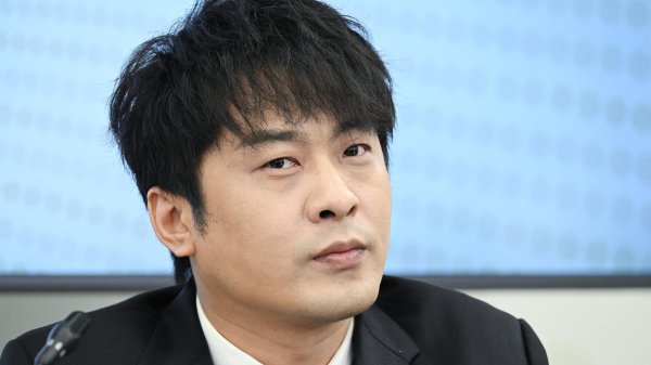 大旗策略 辛巴不得不退